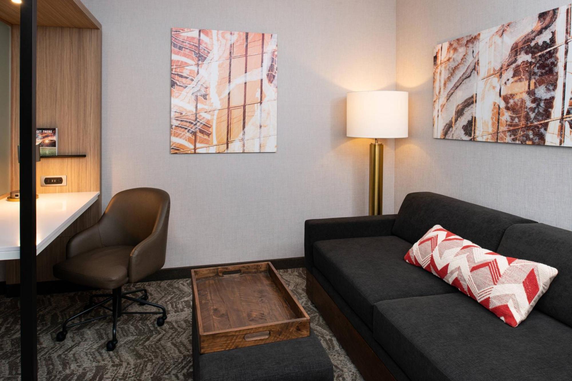 Springhill Suites By Marriott Kansas City Northeast Bagian luar foto